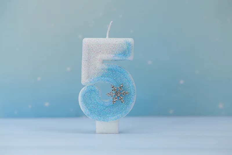 Creative light iceberg snowflake digital modeling birthday candle, Birthday Candles product view 3 of 3